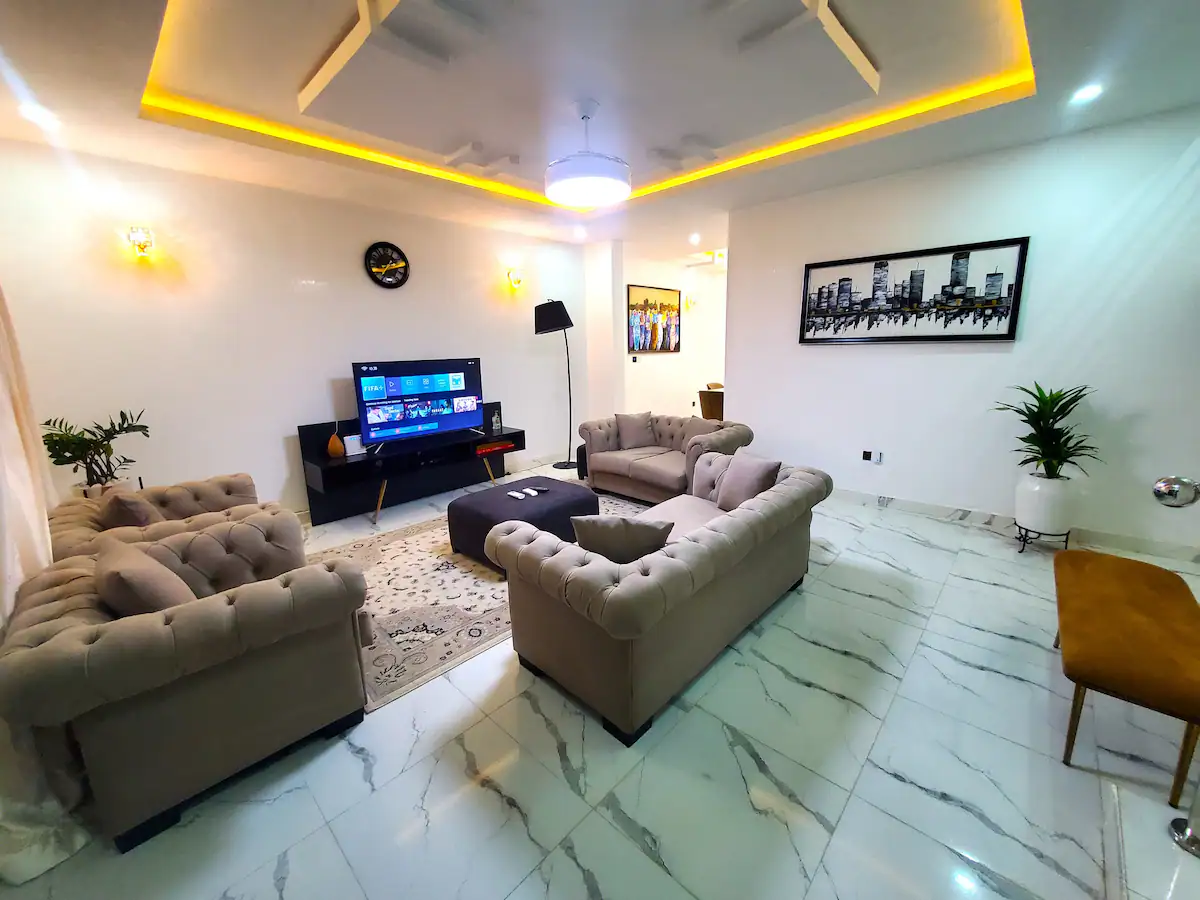 Upscale Smart 2 Bedroom Apartment | 4 guests2 bedrooms2 beds